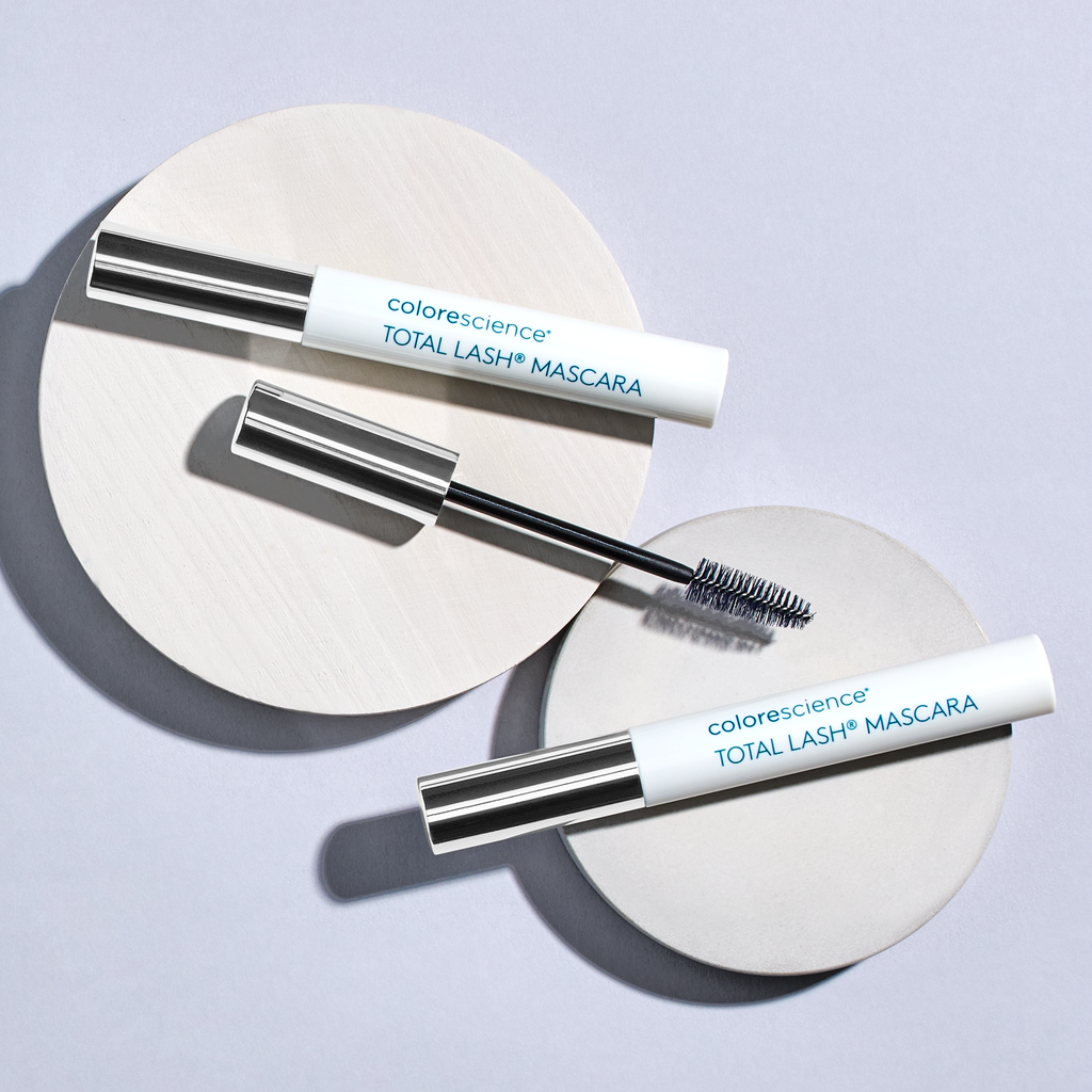 Total Lash™ Mascara lifestyle || all