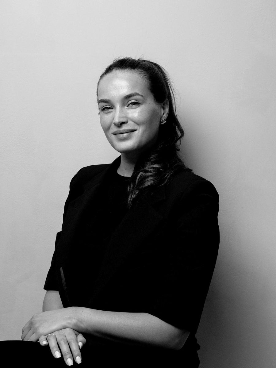 Drs. Charissa Geluk